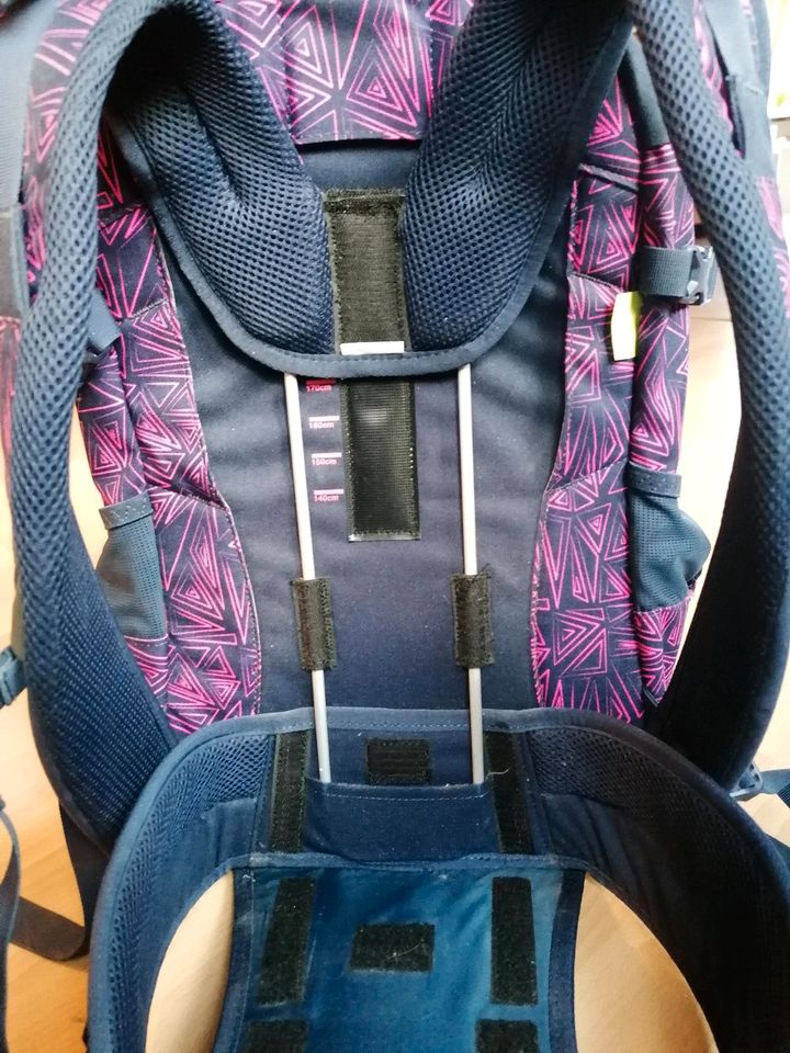 Schulrucksack Satch pink/lila in Steinach Baden