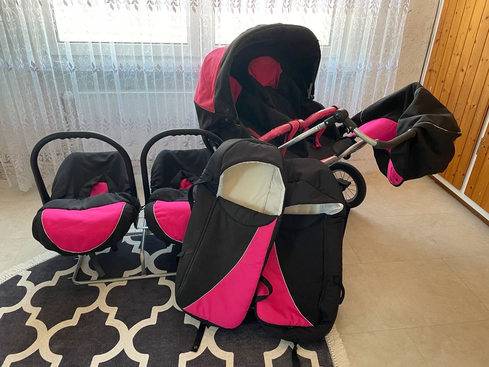 Zwillingskinderwagen schwarz/rosa Mädchen Geschwisterwagen in Gifhorn