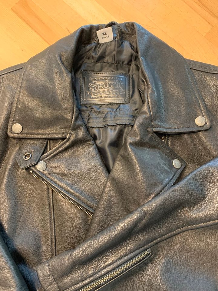 Damen Leder Motorradjacke Gr. XL in Stuttgart