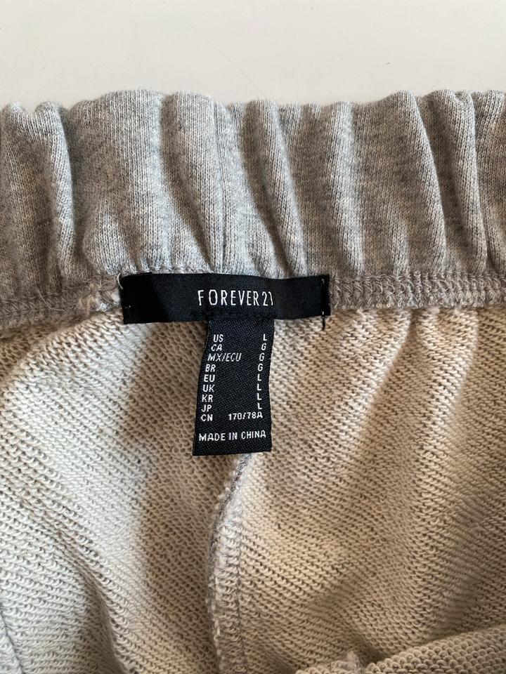 NEU Forever 21 Hose / Jogginghose French Terry wide leg, grau, L in Ahrensburg