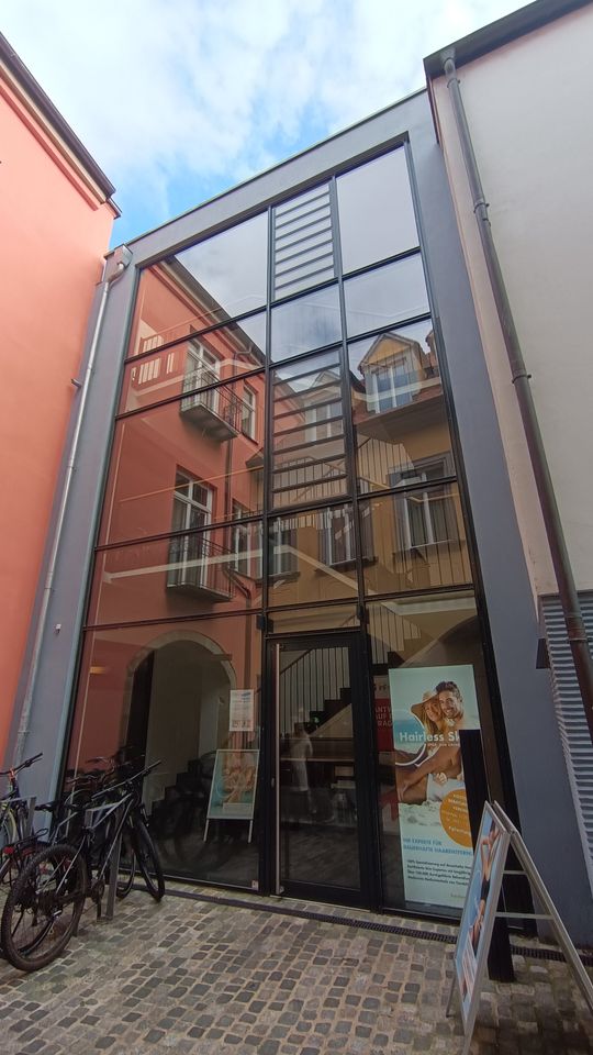 Hinter historischer Fassade - Neubau mit modernen Räumen in Bamberg