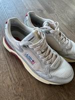 Autry Hyperway silver weiss rot Gr. 42 wenig getragen Berlin - Mitte Vorschau