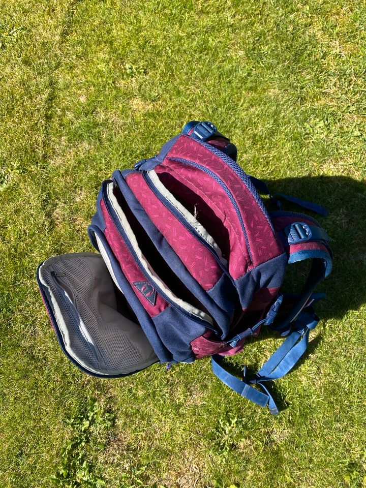 Schulrucksack von Satch in lila in Norderstedt