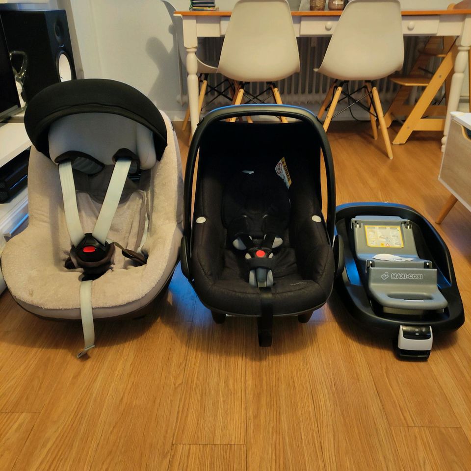 Kindersitze Maxi Cosi Pebble und Pearl + Isofix in Hamburg