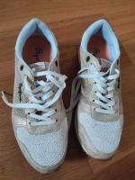 Pepe Jeans- schöne Sneaker mit Gold Gr 39 neu Nordrhein-Westfalen - Attendorn Vorschau