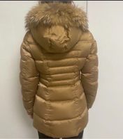 Daunenjacke Winterjacke mit Pelzkragen von HALLHUBER Kreis Pinneberg - Elmshorn Vorschau