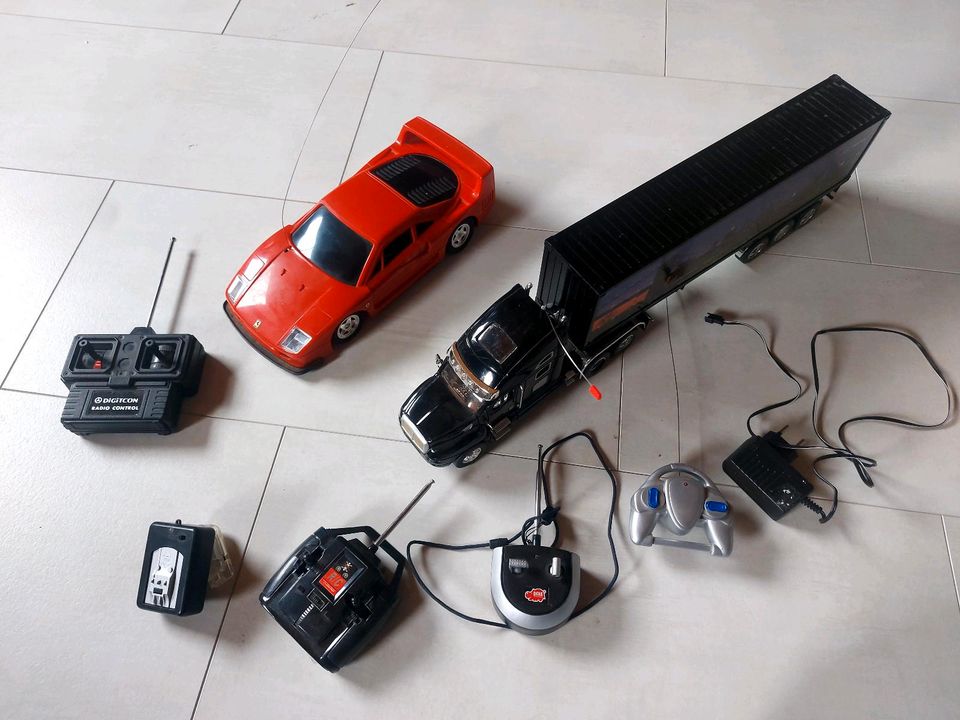 Ferngesteuerte Autos Spielzeugauto Sammlung Konvolut in Hermeskeil