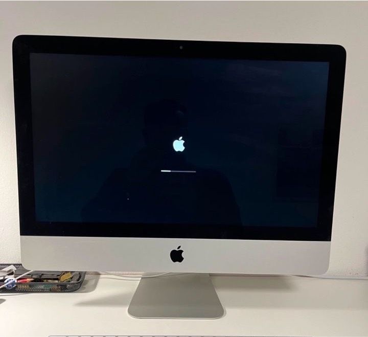 iMac 21.5 Zoll und 1TB SSD Speicher in Top Zustand, in Unterhaching