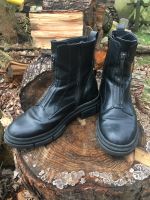 Chunky Boots Tamaris Gr. 39, Lederstiefel, dicke Sohle, schwarz Niedersachsen - Barendorf Vorschau