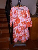 Kleid mit Blumen Muster Baden-Württemberg - Benningen Vorschau