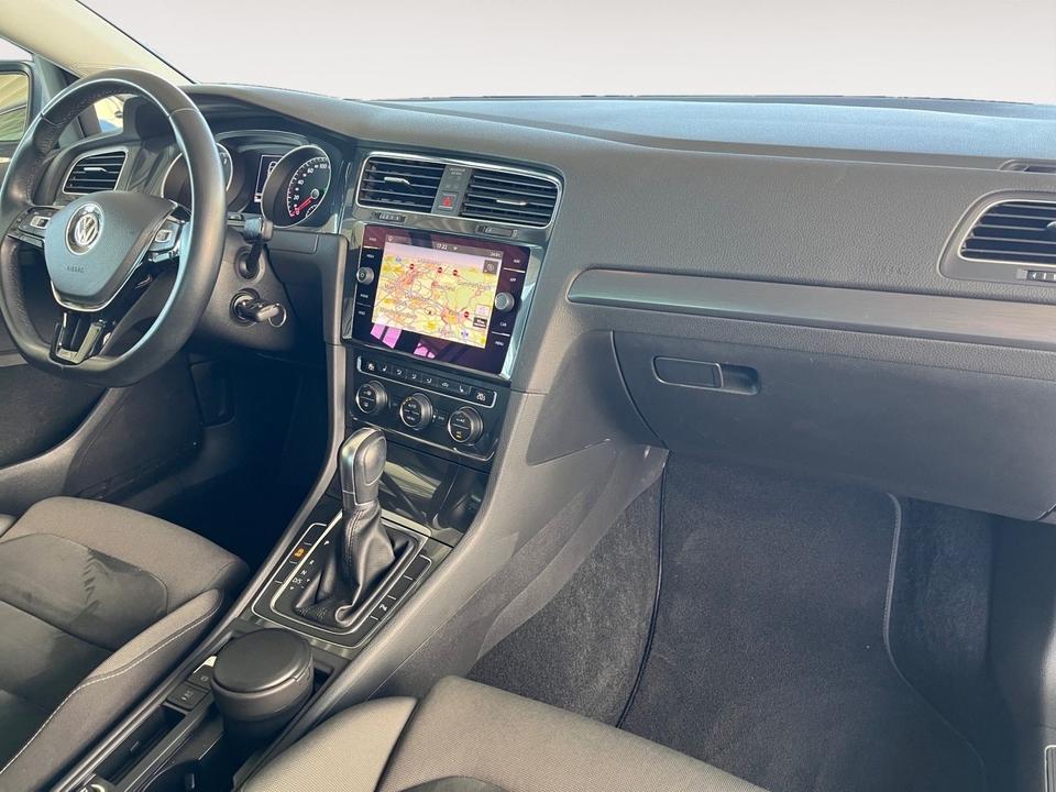 Volkswagen Golf VII Variant 1.6 TDIComfortline NAVI*CARPLAY in Dormagen