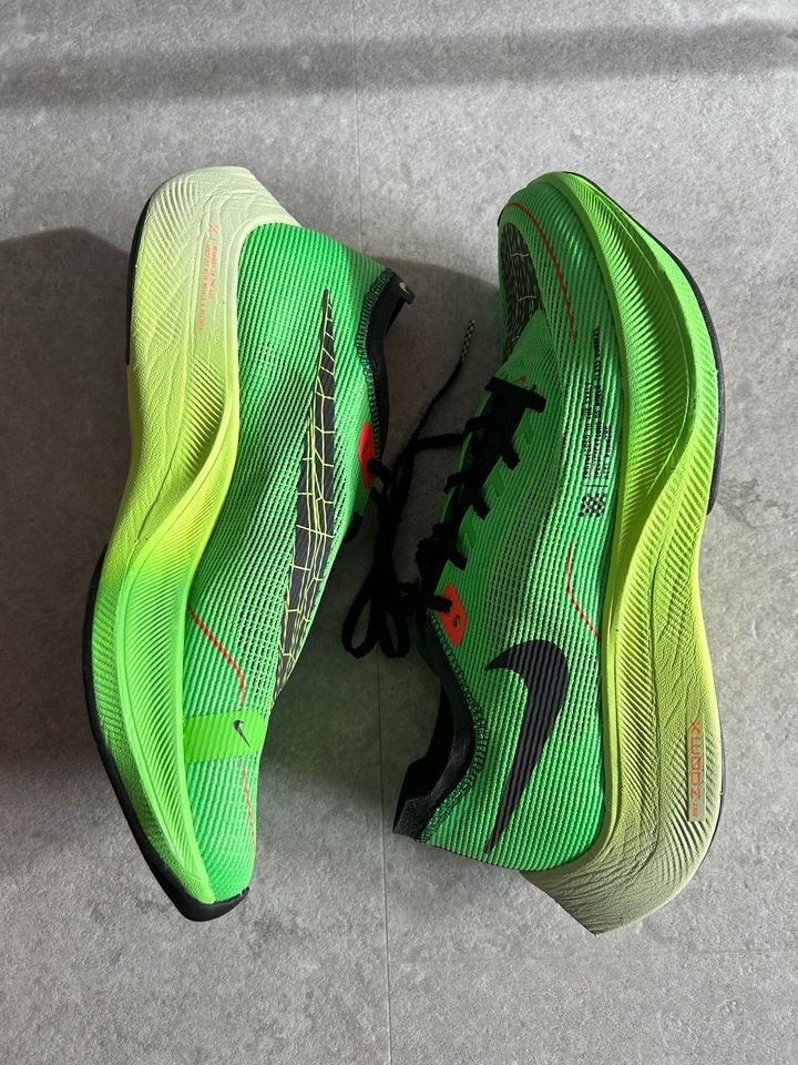 Nike Laufschuhe ZoomX Vaporfly Next % 2 Gr. 41 / 42,5 NEU in Aachen