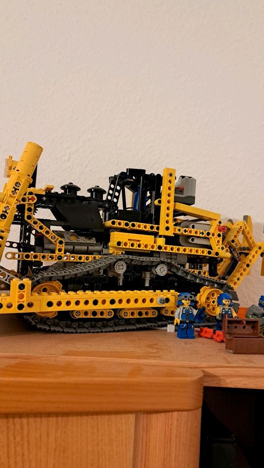 Sammlerstück Lego Technic 8275 Bulldozer mit Motor. in Bahretal