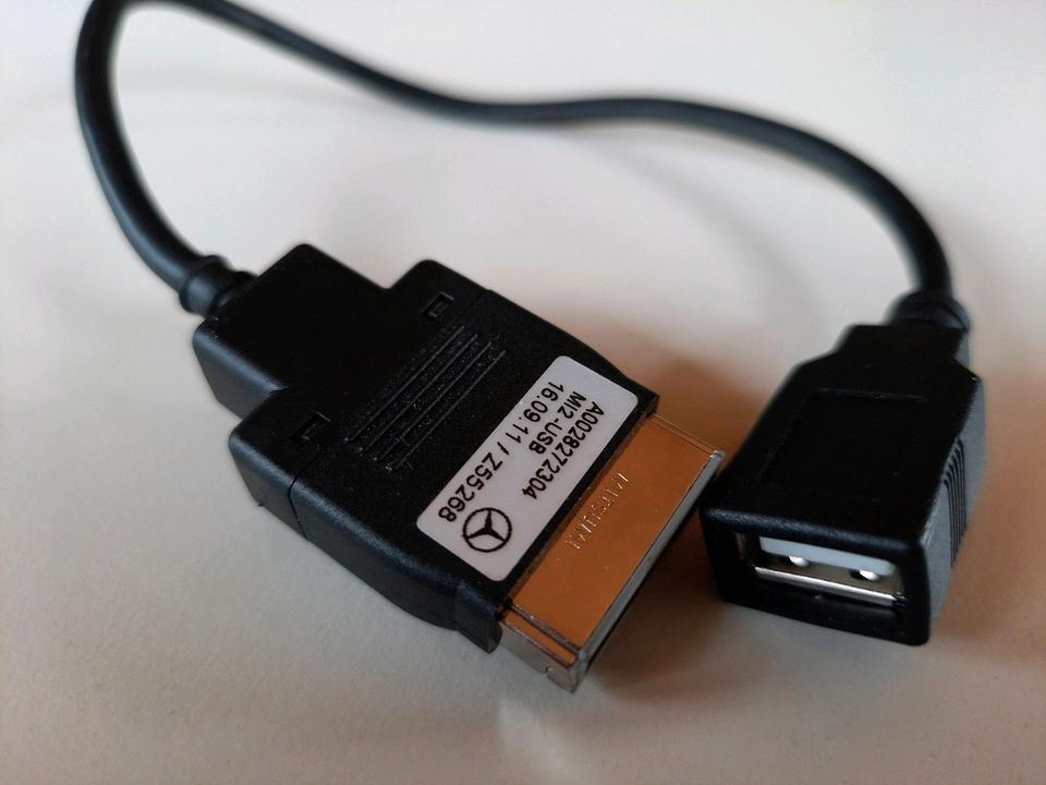 USB Stecker für Mercedes A0028272304 in Northeim