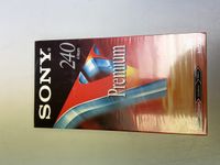 SONY V Premium 240 (Videokassette, neuwertig) 66498-350 Hessen - Weilrod  Vorschau