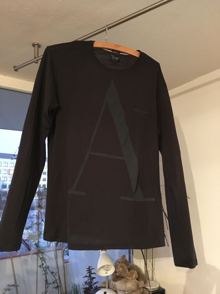 Armani Langarm Shirt neu in München