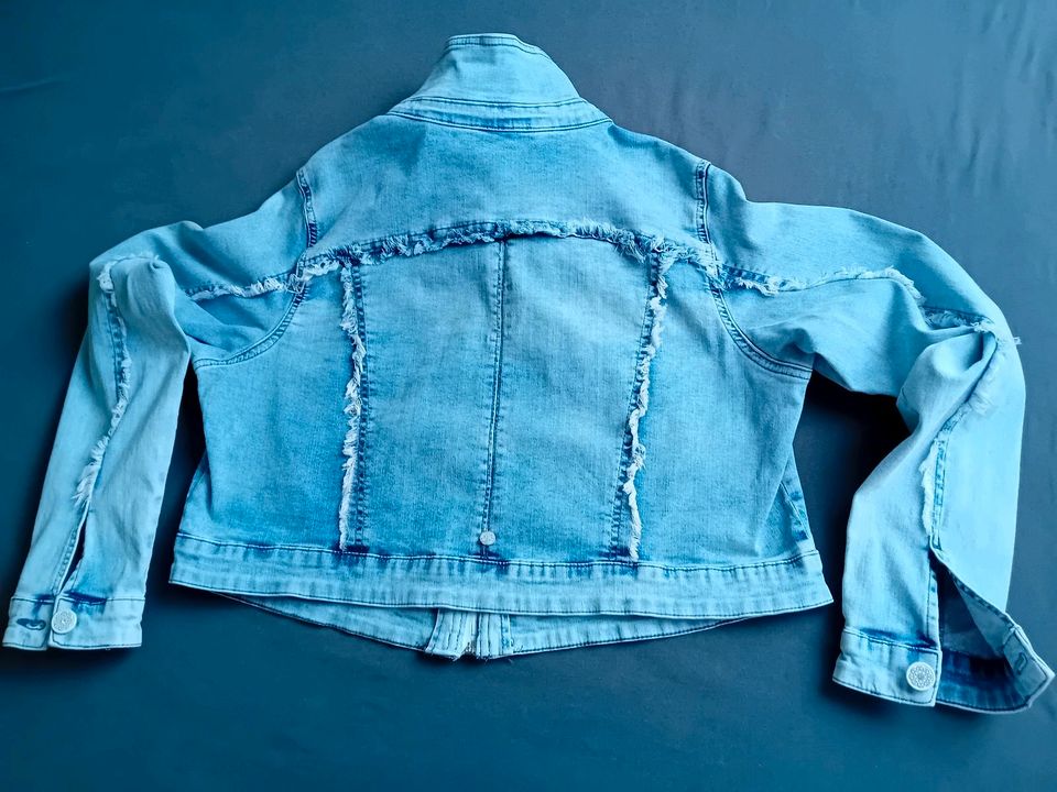 Tredy Jeansjacke hellblau kurz in Lorsch