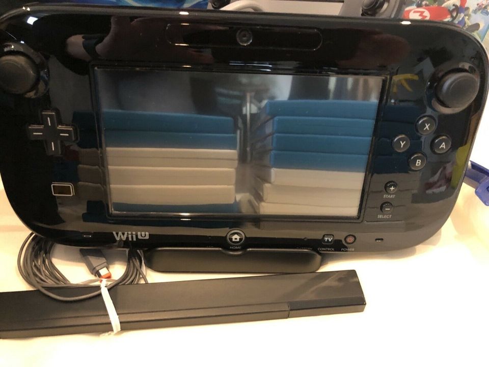 Wii U Mario Kart 8 Premium pack und mehr in Hann. Münden