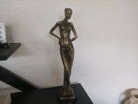 Statue "nackte Dame" . Kunststoff Niedersachsen - Wilhelmshaven Vorschau