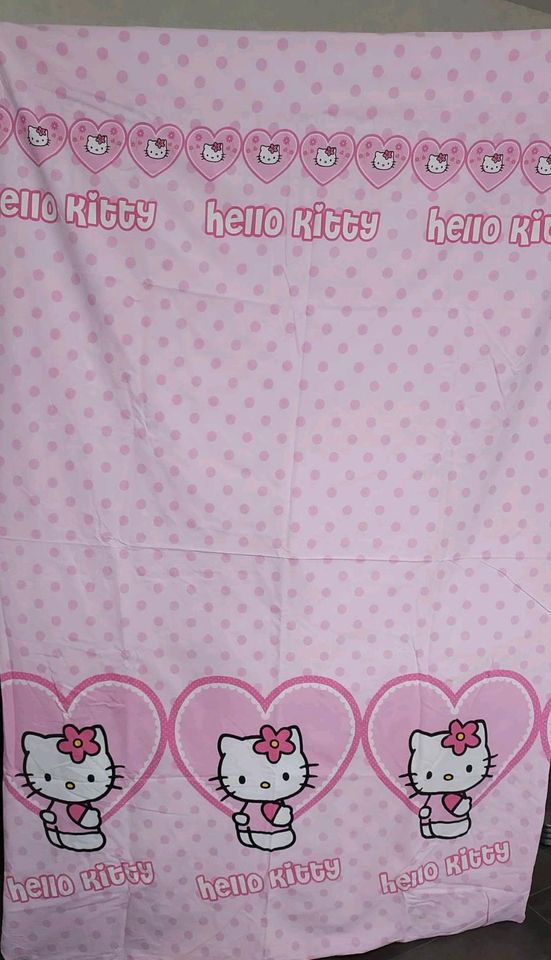 "Hello Kitty" Bettwäsche in Bergheim