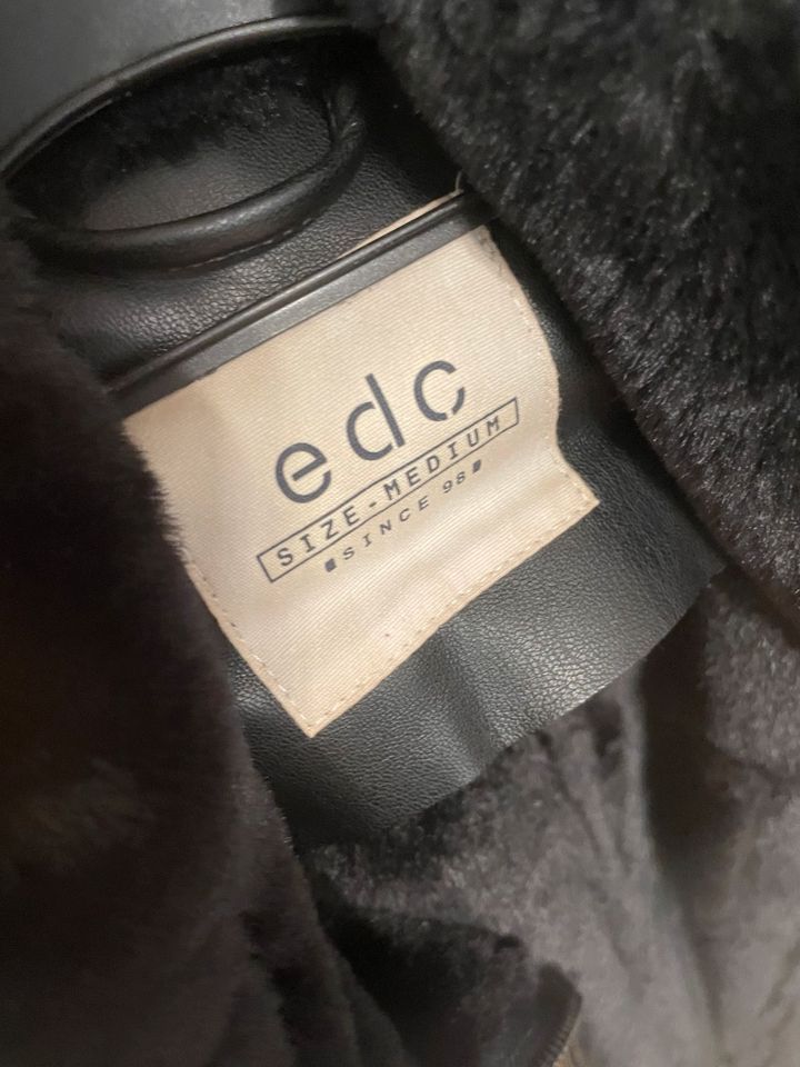 Schwarze EDC Bonded Jacke in Dresden