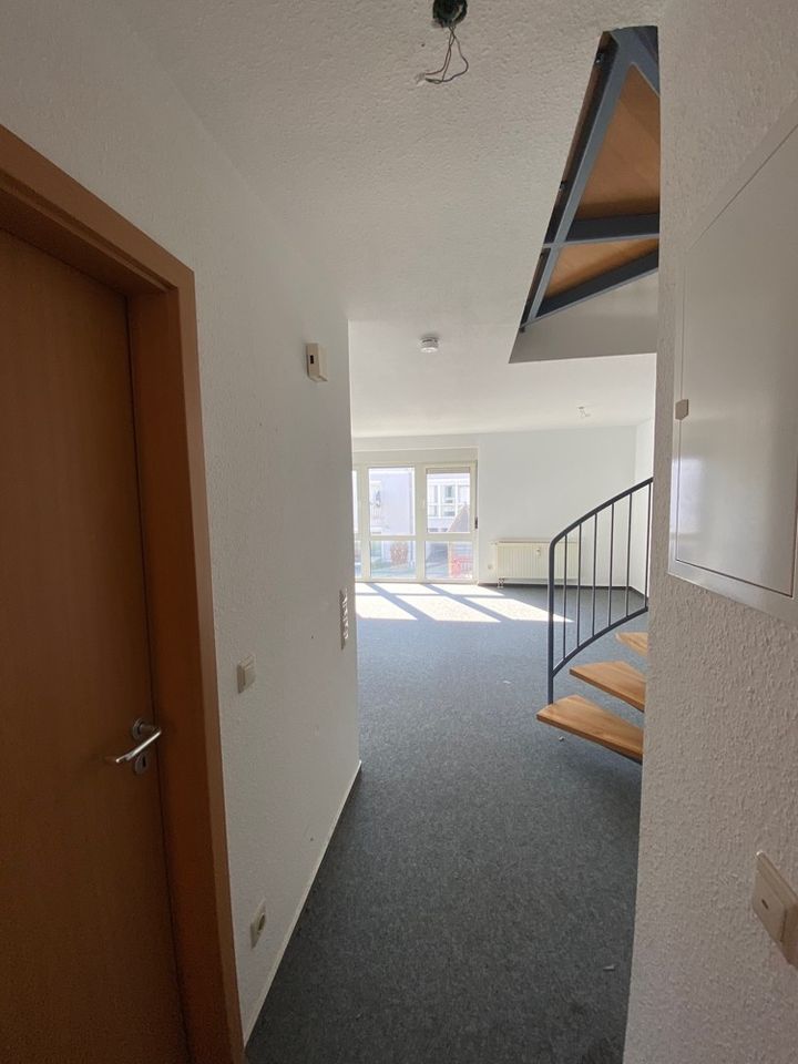 3-ZKB Maisonette-Wohnung mit Dachterrasse und Stellplatz in Saarbrücken