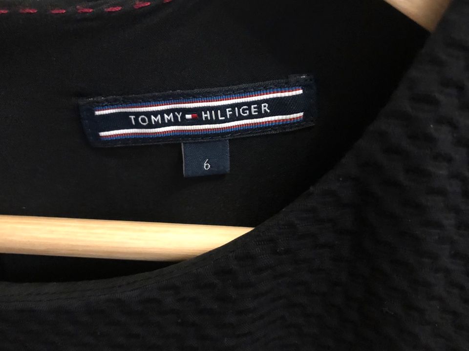 Tommy Hilfiger Kleid A-Linie schwarz Gr. 34 in Monheim am Rhein