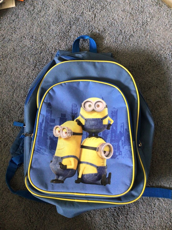 Minion Rucksack Kinderrucksack gratis zu verschenken in Kassel