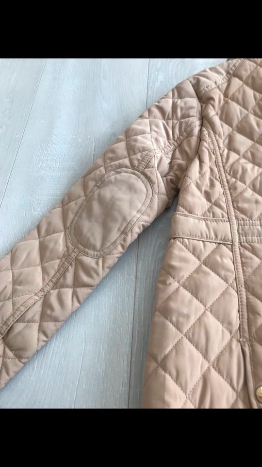 Zara Steppjacke Jacke Gr. 116/122 Neuwertig in Bergheim