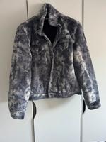 Palace Skateboard Furry Trucker Jacke Neu L Hessen - Kassel Vorschau