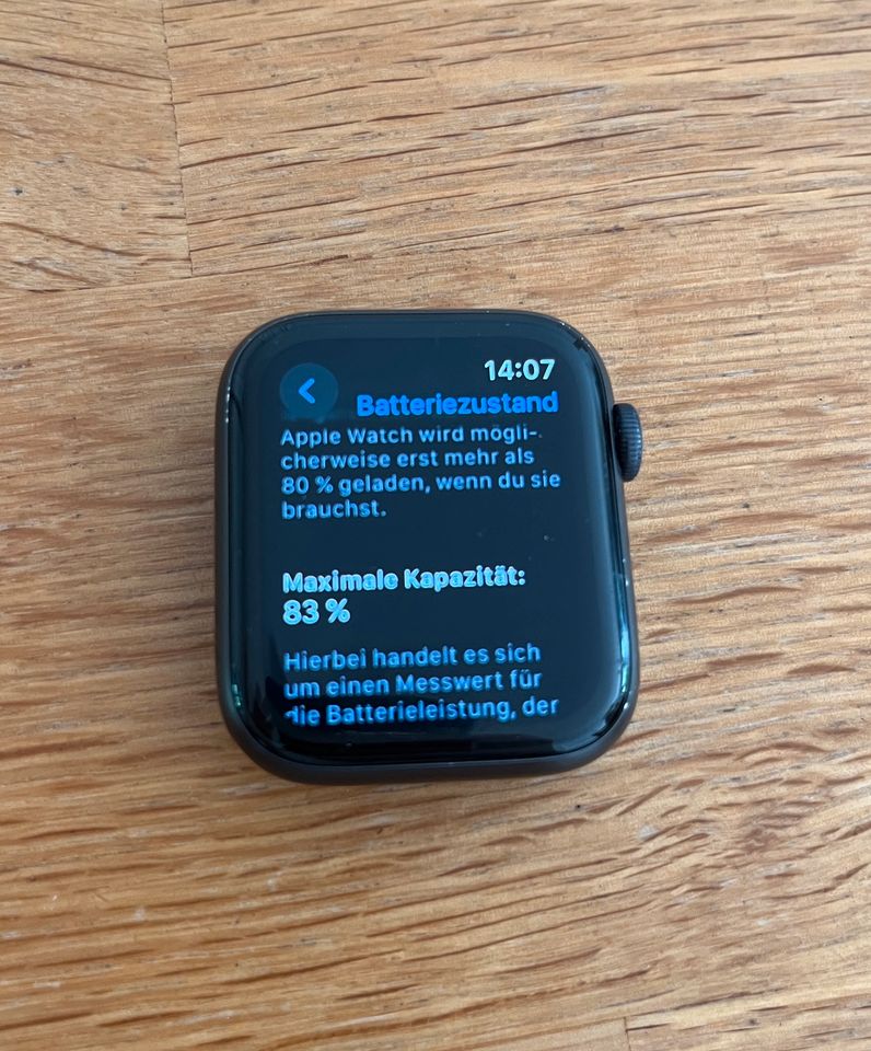 Apple Watch Serie 6 44mm GPS in Regensburg