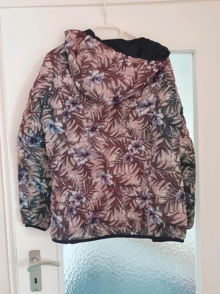 Fuchs Schmitt Steppjacke mit floralem Print in Nürnberg (Mittelfr)