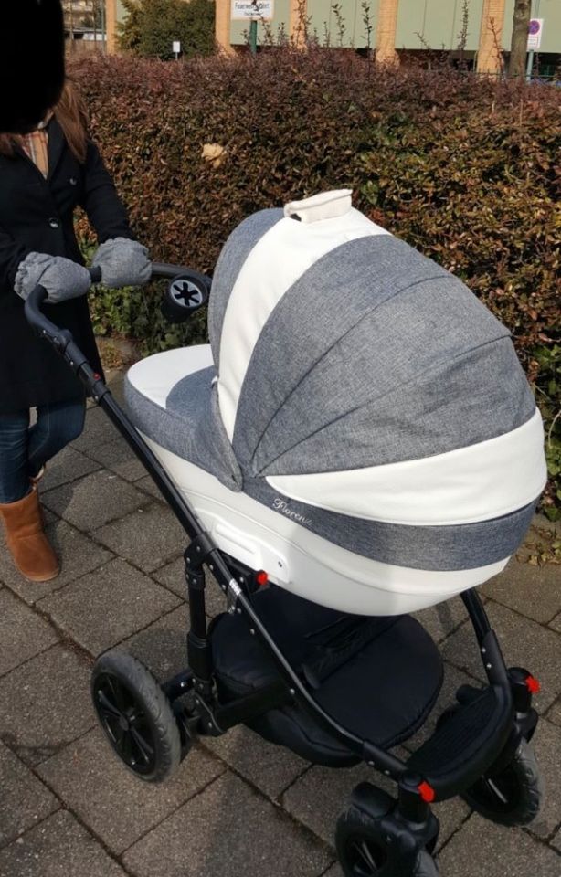 Kinderwagen 3 in 1 in Aachen