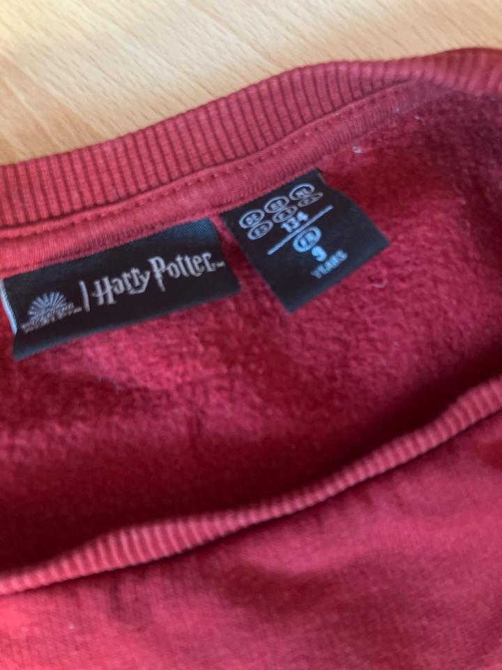 Pullover Harry Potter Hogwarts Größe 134 in Wolfsburg