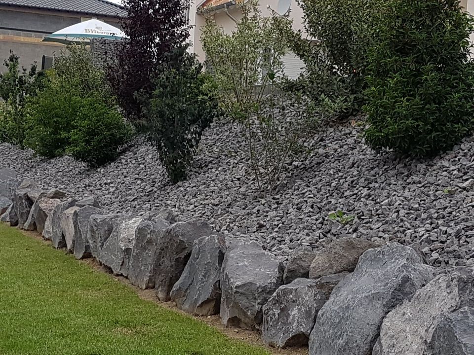 Basalt Splitt Schotter Gabionen Steinbeet Steingarten + LIEFERUNG in Frankfurt am Main