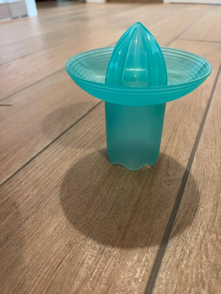 Tupperware Zitronenpresse für Glas in Bosau