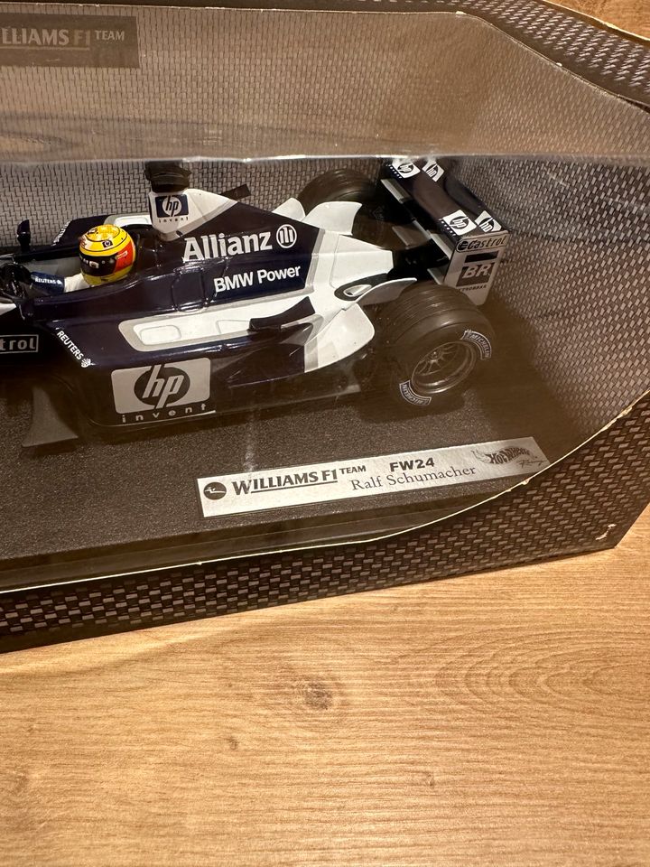 Ralf Schumacher F1 Williams FW 24 Maßstab 1:18,HotWheels in Grasellenbach