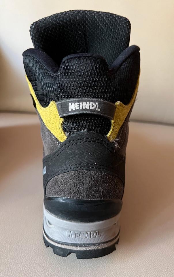 Meindl Wanderstiefel Air Revolution Ultra Gr. 42,5 in Hockenheim