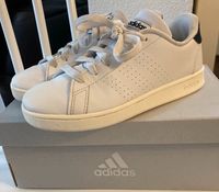 Adidas Sneaker weiß Kommunion Gr. 33,5 Bayern - Weibersbrunn Vorschau