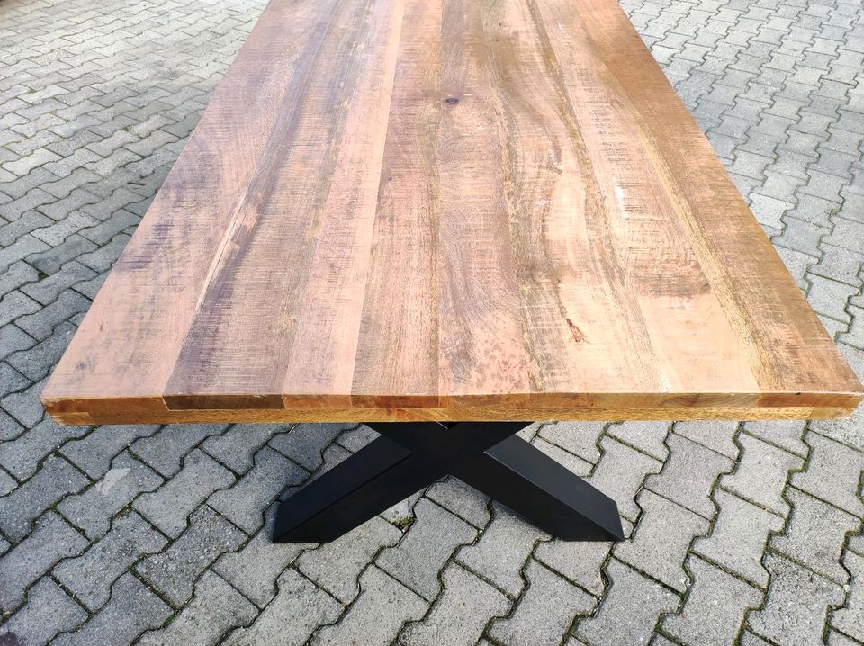 Esstisch Mango 160x100 cm mit X-Gestell Schwarz Massivholz in Mammendorf