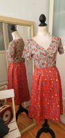 Vintage Retro Rock (und Oberteil) Blumen Gr.38 rot Brandenburg - Potsdam Vorschau