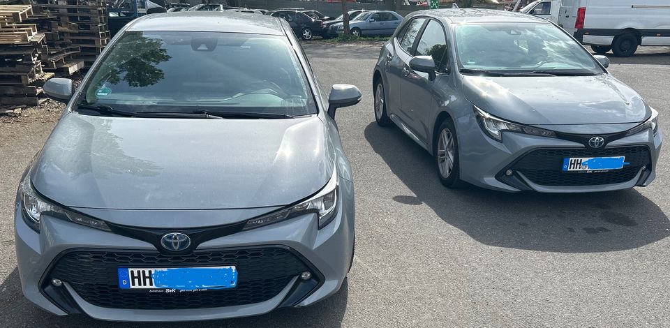 2 x TOYOTA COROLLA 1,8 Hibrid Automatik RFK LED Klima in Hamburg