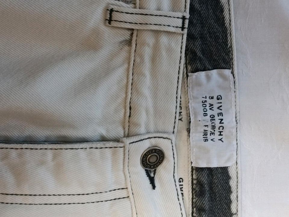 Givenchy Jeans Neu Unisex 3 AV George V / 75008 Paris Relax Fit in München