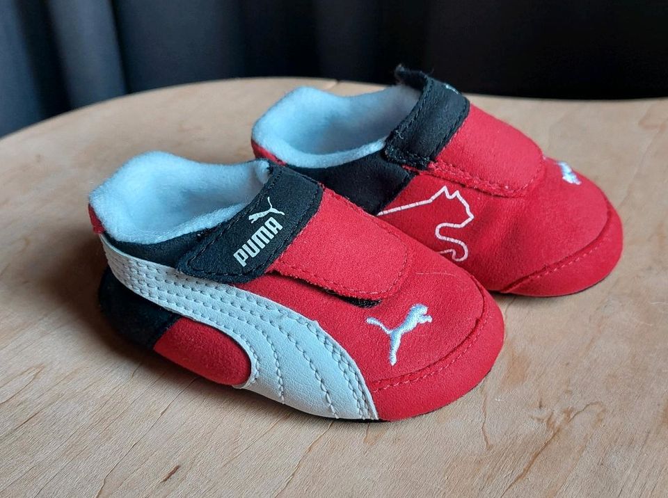 Puma Babyschuhe, wie neu, Größe 17 in Germering