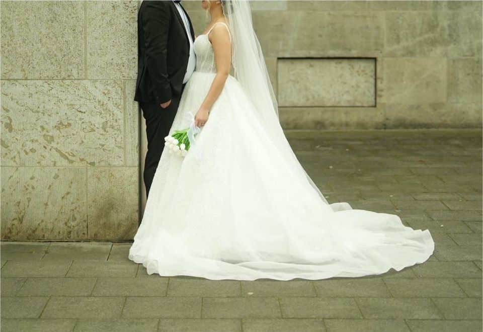 Brautkleid / Gelinlik Neupreis 3500€ in Köln