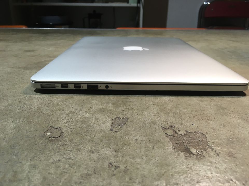 Macbook Pro 15" / A1398 / BJ 2012 in Berlin