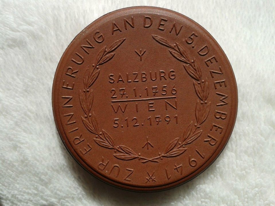 Porzellanmedaille Wolfgang Amadeus Mozart, Meißen in Pirmasens