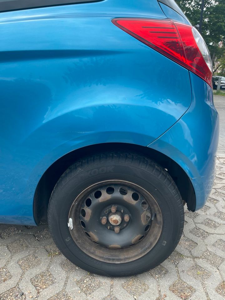 Ford Ka mit neuem TÜV in Berlin