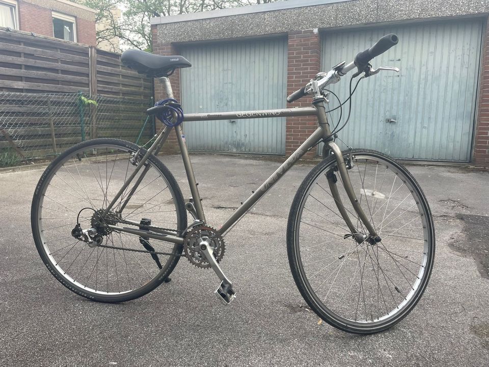 Fahrrad mit Shimano STX Komponenten in Kaarst