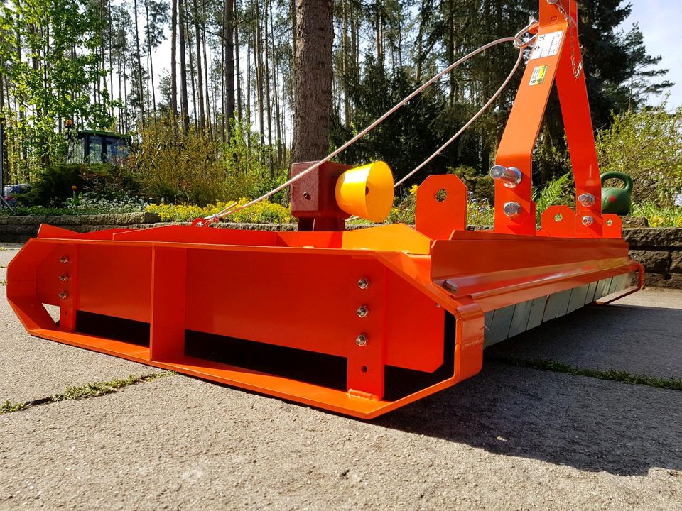 Sichelmulcher KR 150cm Mulcher Kleintraktor Mähwerk KAT1 KAT2 neu in Königsbrück